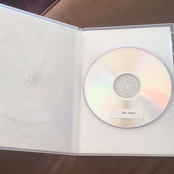 The Last Resort Paradise Has Gone To Hell America Olivo - Picture 5 of 5